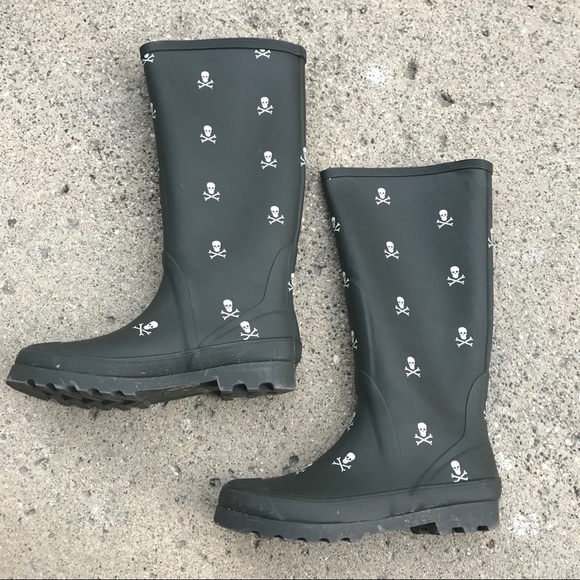 skull wellies